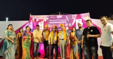 एक शाम सावन महोत्सव के नाम,गायको द्वारा शानदार प्रस्तुति देकर आयोजन संपन्न