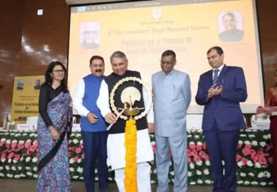 युवाओं को राजनीति में आने से बदलेगा माहौल- विजय कुमार चौधरी