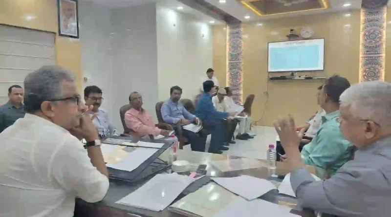 अभियंत्रण कार्यों को मिशन मोड में पूरा करने और निविदा प्रक्रिया में तेजी लाने के निर्देश