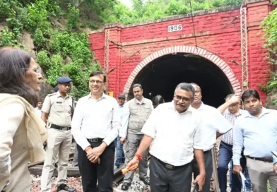 महाप्रबंधक छत्रसाल सिंह द्वारा गुरपा-गझंडी घाट सेक्शन का किया गया निरीक्षण