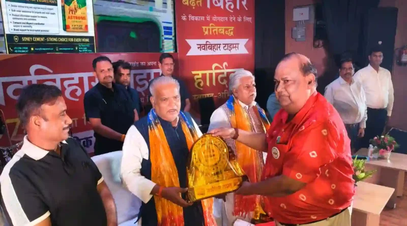 लोकतंत्र की मजबूती के लिए मीडिया की भूमिका महत्वपूर्ण : श्रवण कुमार
