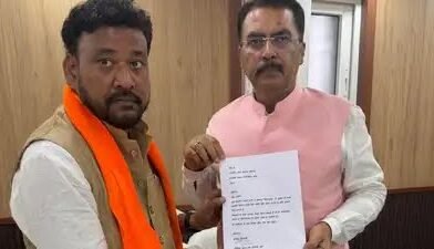 बांकीपुर विधानसभा उपचुनाव भाजपा उम्मीदवार अभिषेक कुमार ने अपना नामांकन वापस लिया।
