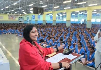 KISS में दिखा ‘असली भारत’, साध्वी ऋतम्भरा ने डॉ. अच्युत सामंत के समर्पण और तपस्या को सराहा