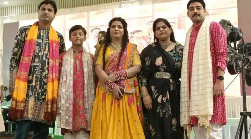 गोरखपुर क्लब में आकर्ष मूवीज की भव्य डांडिया नाइट, डीआईजी ,एस एस पी ,जेल अधीक्षक व एस पी ट्रैफिक परिवार सहित शहर की नामचीन हस्तियों ने की शिरकत